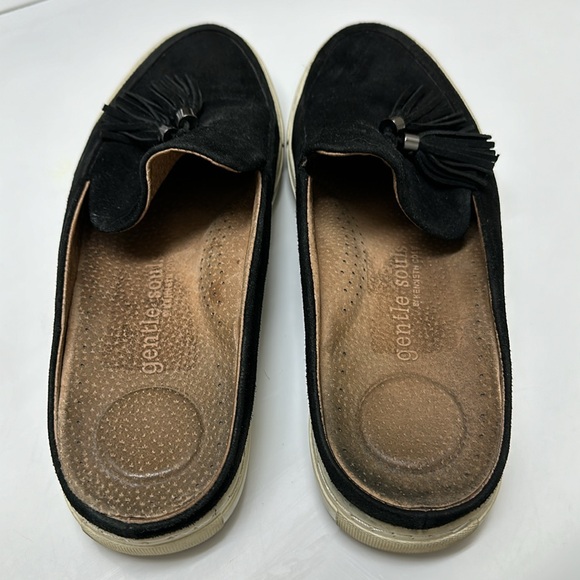 Gentle Souls by Kenneth Cole Rory Slip on Mule with Tassel Women's Sneaker - Picture 6 of 13